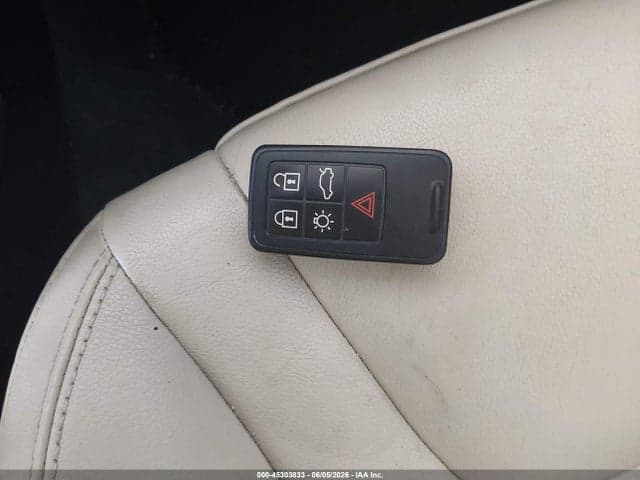 2017 VOLVO S60 T5 11