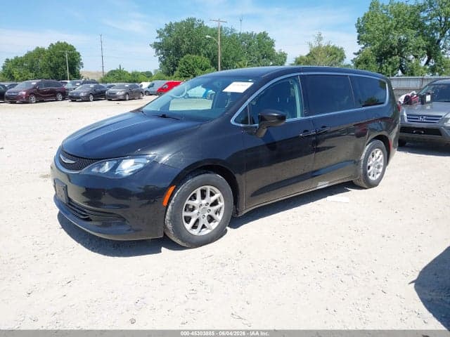2017 CHRYSLER PACIFICA LX 2