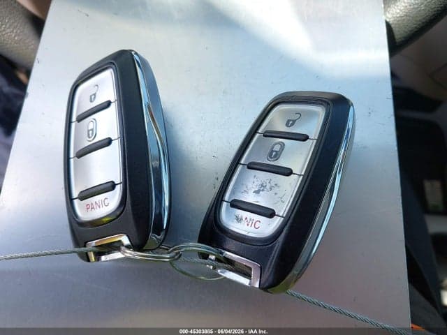2017 CHRYSLER PACIFICA LX 11