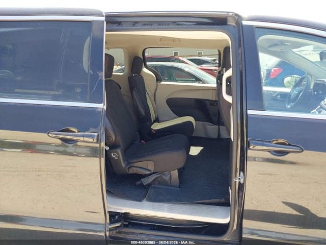 2017 CHRYSLER PACIFICA LX 8