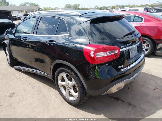 2020 MERCEDES-BENZ GLA 250 3