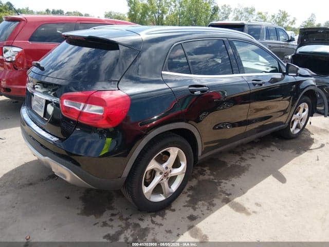 2020 MERCEDES-BENZ GLA 250 4