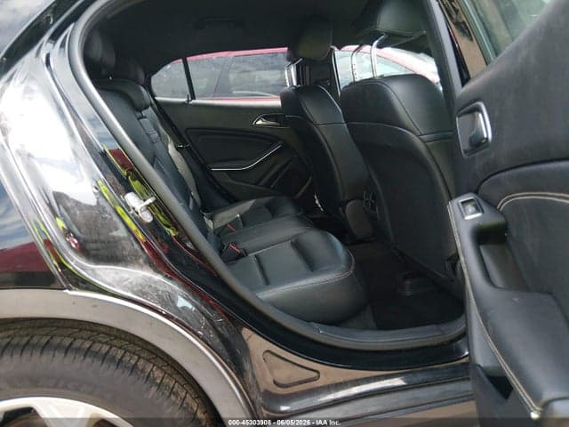 2020 MERCEDES-BENZ GLA 250 8