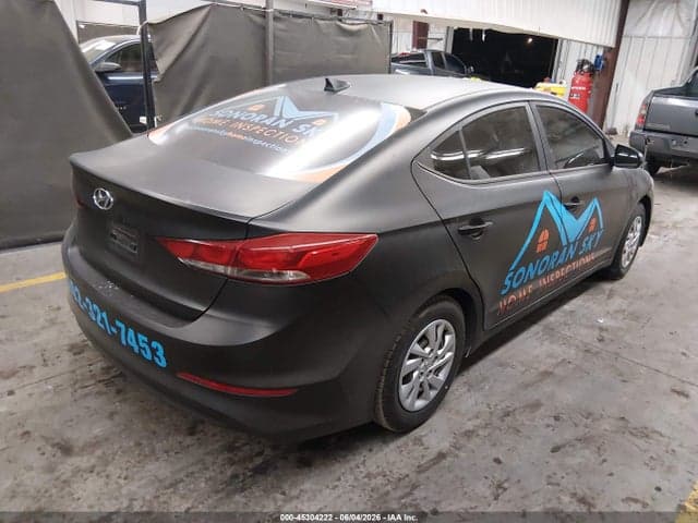 2017 HYUNDAI ELANTRA SE 4