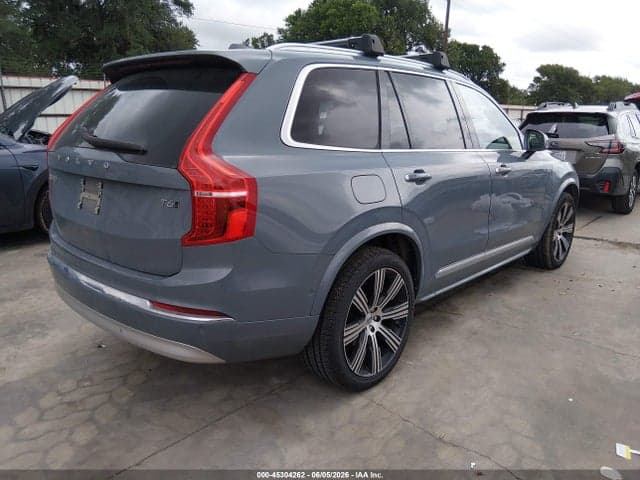 2022 VOLVO XC90 T6 4