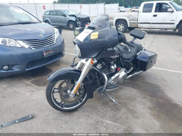 2019 HARLEY-DAVIDSON FLHX 2