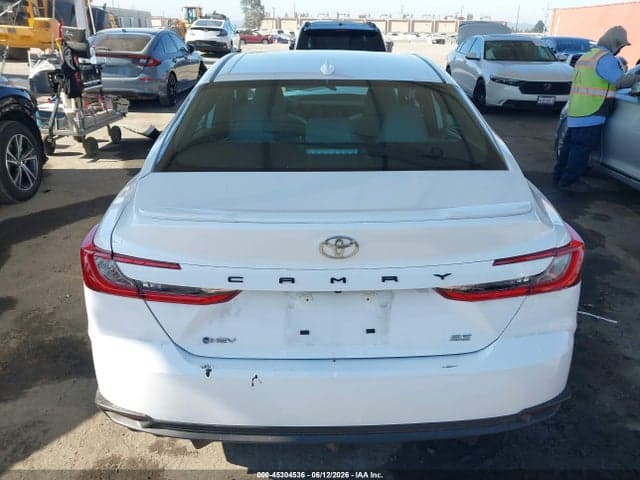 2026 TOYOTA CAMRY SE 16