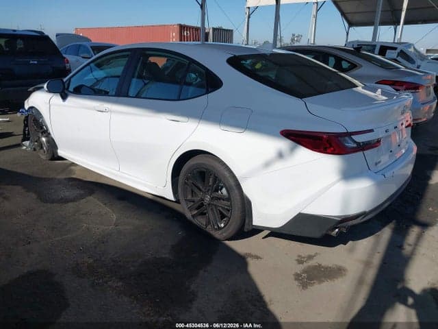 2026 TOYOTA CAMRY SE 3