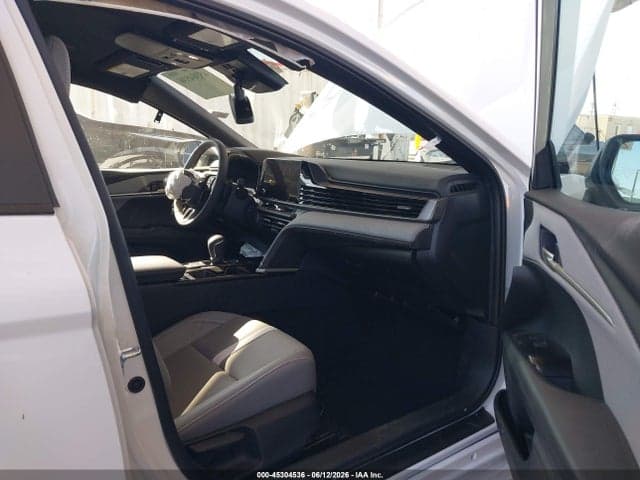 2026 TOYOTA CAMRY SE 5