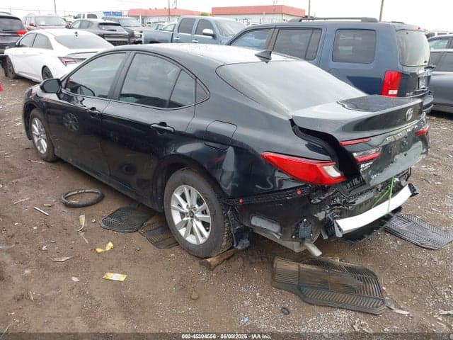 2025 TOYOTA CAMRY LE 3