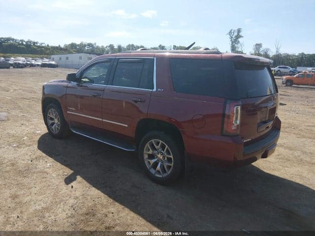 2017 GMC YUKON SLT 3