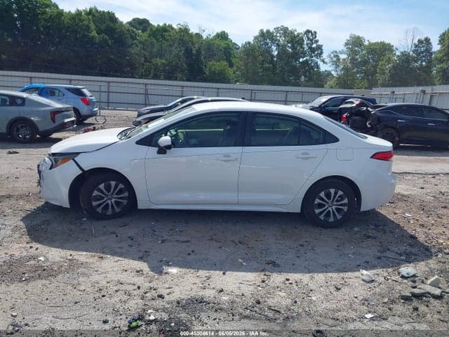 2022 TOYOTA COROLLA HYBRID LE 13