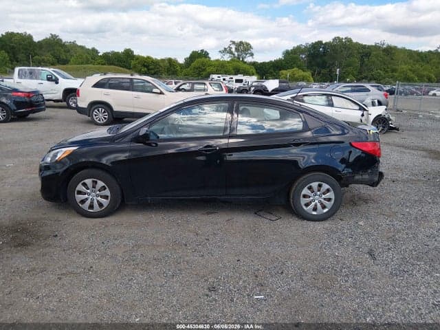 2017 HYUNDAI ACCENT SE 14