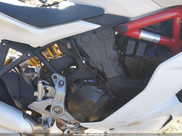 2020 DUCATI SUPERSPORT 8