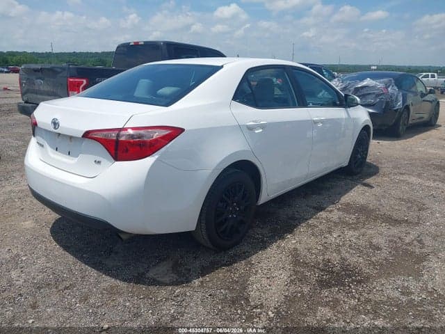 2017 TOYOTA COROLLA LE 4