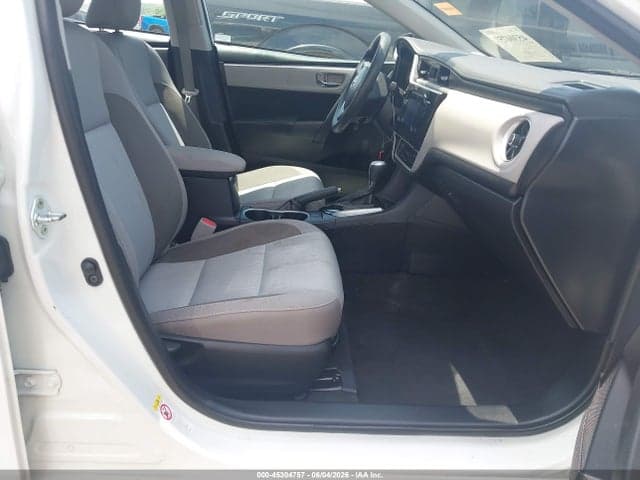 2017 TOYOTA COROLLA LE 5