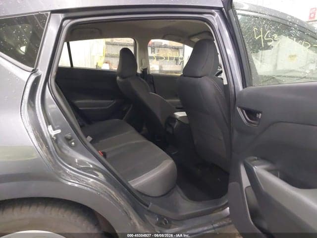 2025 SUBARU IMPREZA BASE 5-DOOR 8