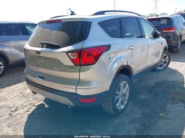 2019 FORD ESCAPE SEL 4