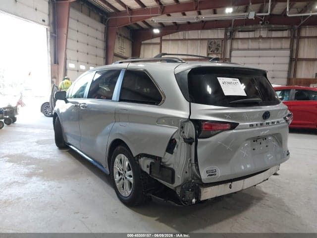 2023 TOYOTA SIENNA 25TH ANNIVERSARY EDITION 3