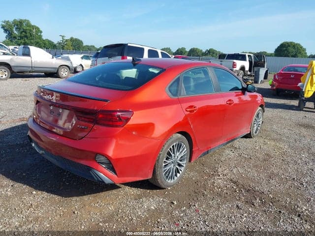 2024 KIA FORTE GT-LINE 4