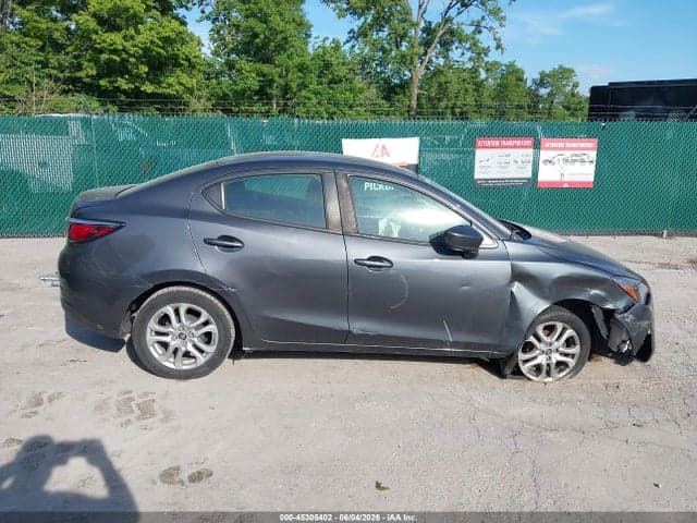 2018 TOYOTA YARIS IA 13