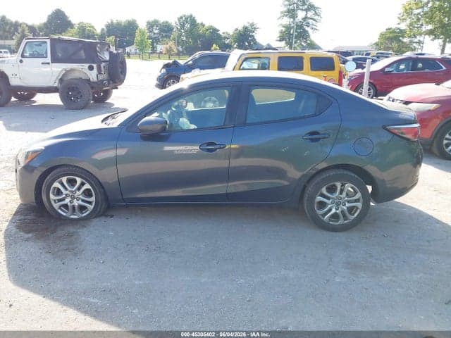 2018 TOYOTA YARIS IA 14