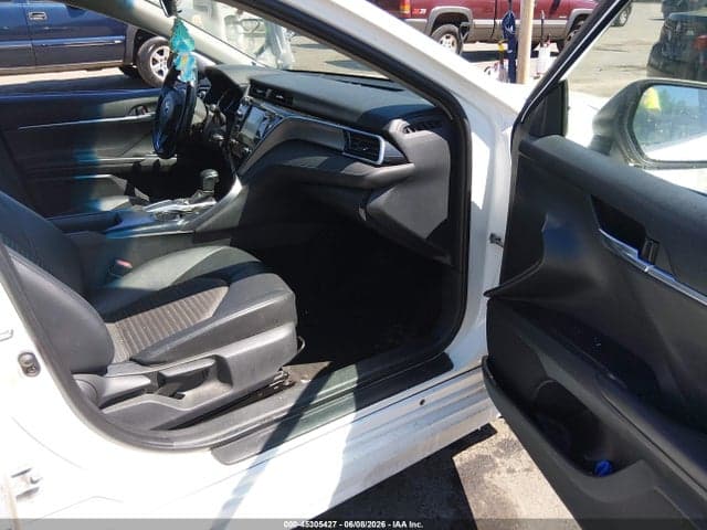 2018 TOYOTA CAMRY SE 5