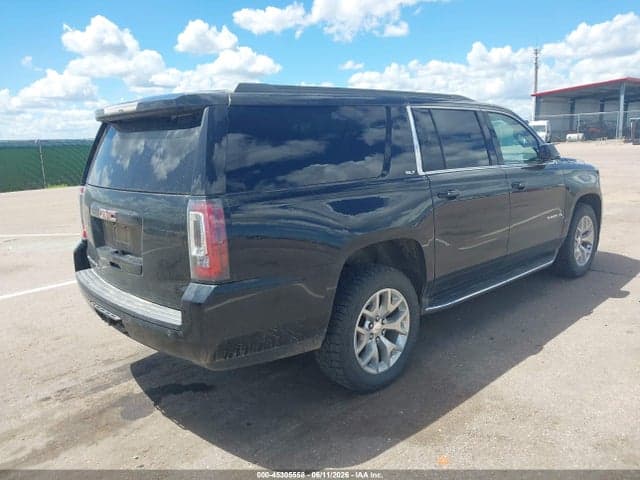2017 GMC YUKON XL SLT 4
