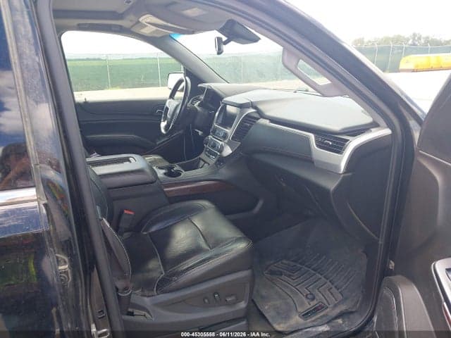 2017 GMC YUKON XL SLT 5