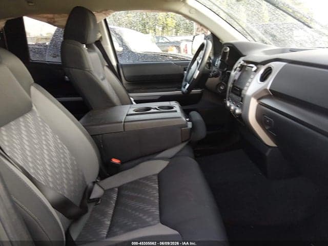 2020 TOYOTA TUNDRA SR5 5