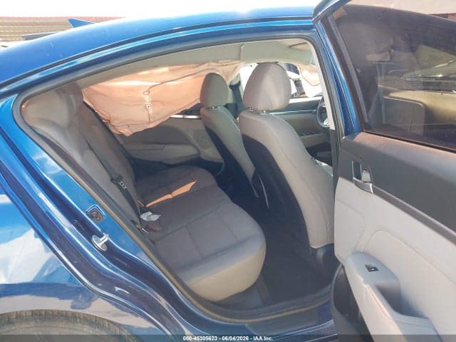 2020 HYUNDAI ELANTRA SEL 8