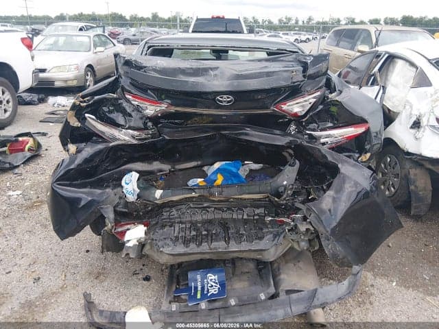 2017 TOYOTA CAMRY SE 17