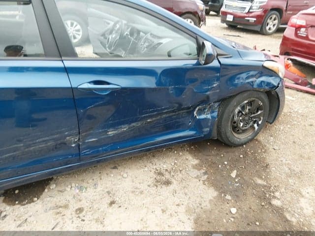 2016 HYUNDAI ELANTRA SE 6