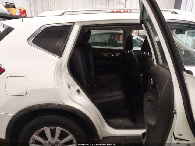 2017 NISSAN ROGUE SV 8