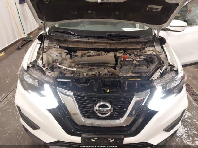2017 NISSAN ROGUE SV 10