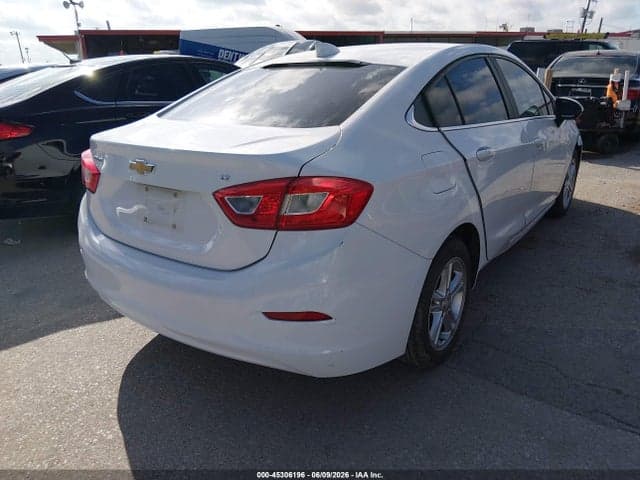 2017 CHEVROLET CRUZE LT AUTO 4