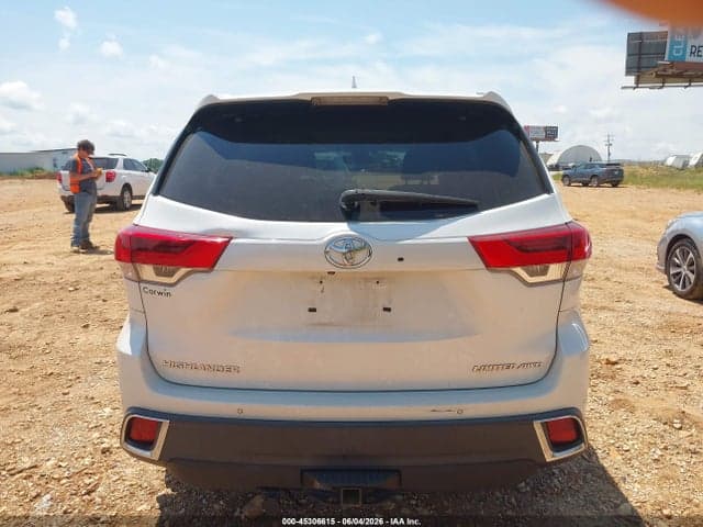2018 TOYOTA HIGHLANDER LIMITED PLATINUM 16