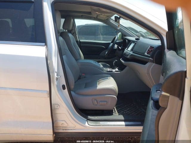 2018 TOYOTA HIGHLANDER LIMITED PLATINUM 5