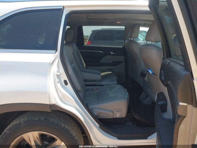 2018 TOYOTA HIGHLANDER LIMITED PLATINUM 8