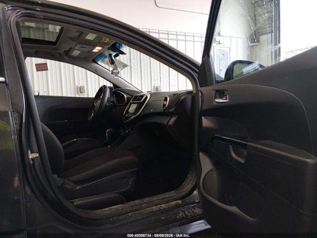2018 CHEVROLET SONIC LT AUTO 5