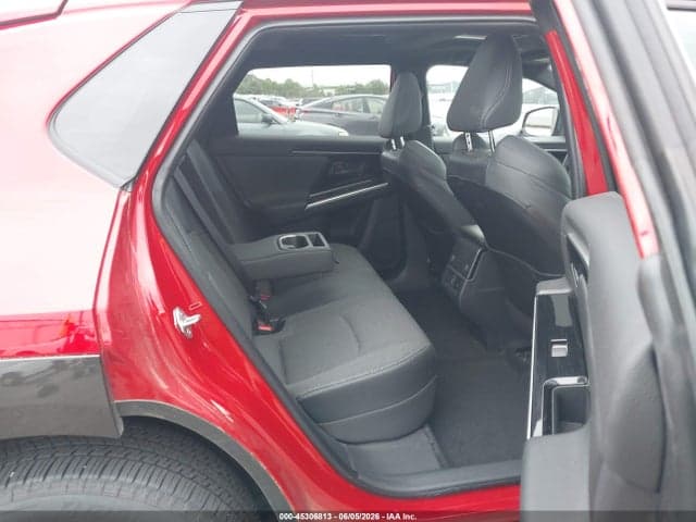 2025 TOYOTA BZ4X XLE 8