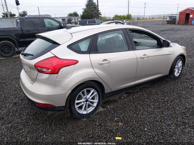2017 FORD FOCUS SE 4