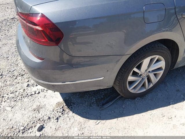 2018 VOLKSWAGEN PASSAT 2.0T SE 6