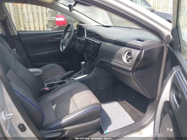 2017 TOYOTA COROLLA SE 5