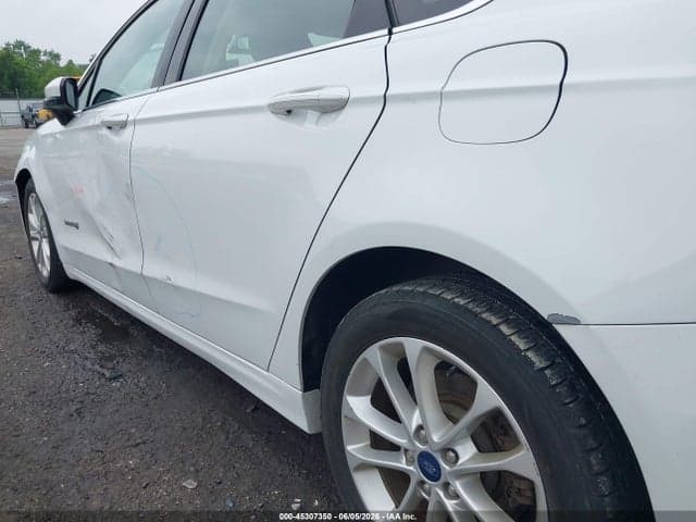 2019 FORD FUSION HYBRID SE 19