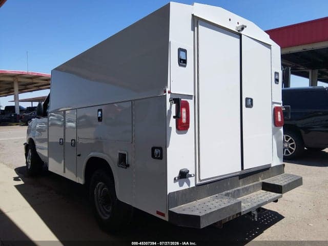 2025 FORD E-350 CUTAWAY 3