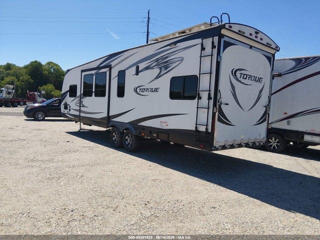 2017 TORQUE TOY HAULER 3