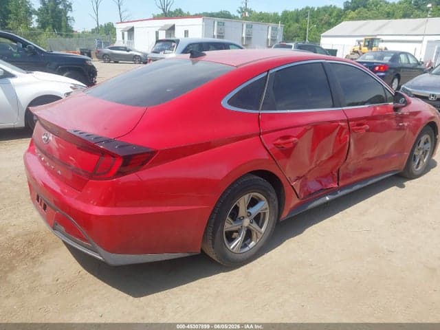 2020 HYUNDAI SONATA SE 4