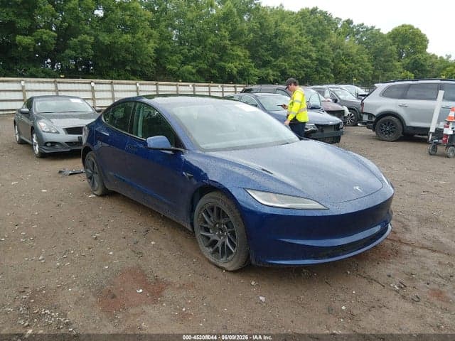2025 TESLA MODEL 3 - 1