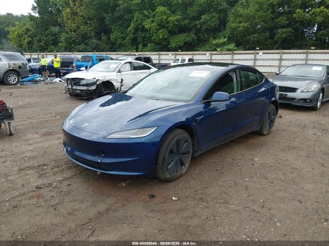 2025 TESLA MODEL 3 2
